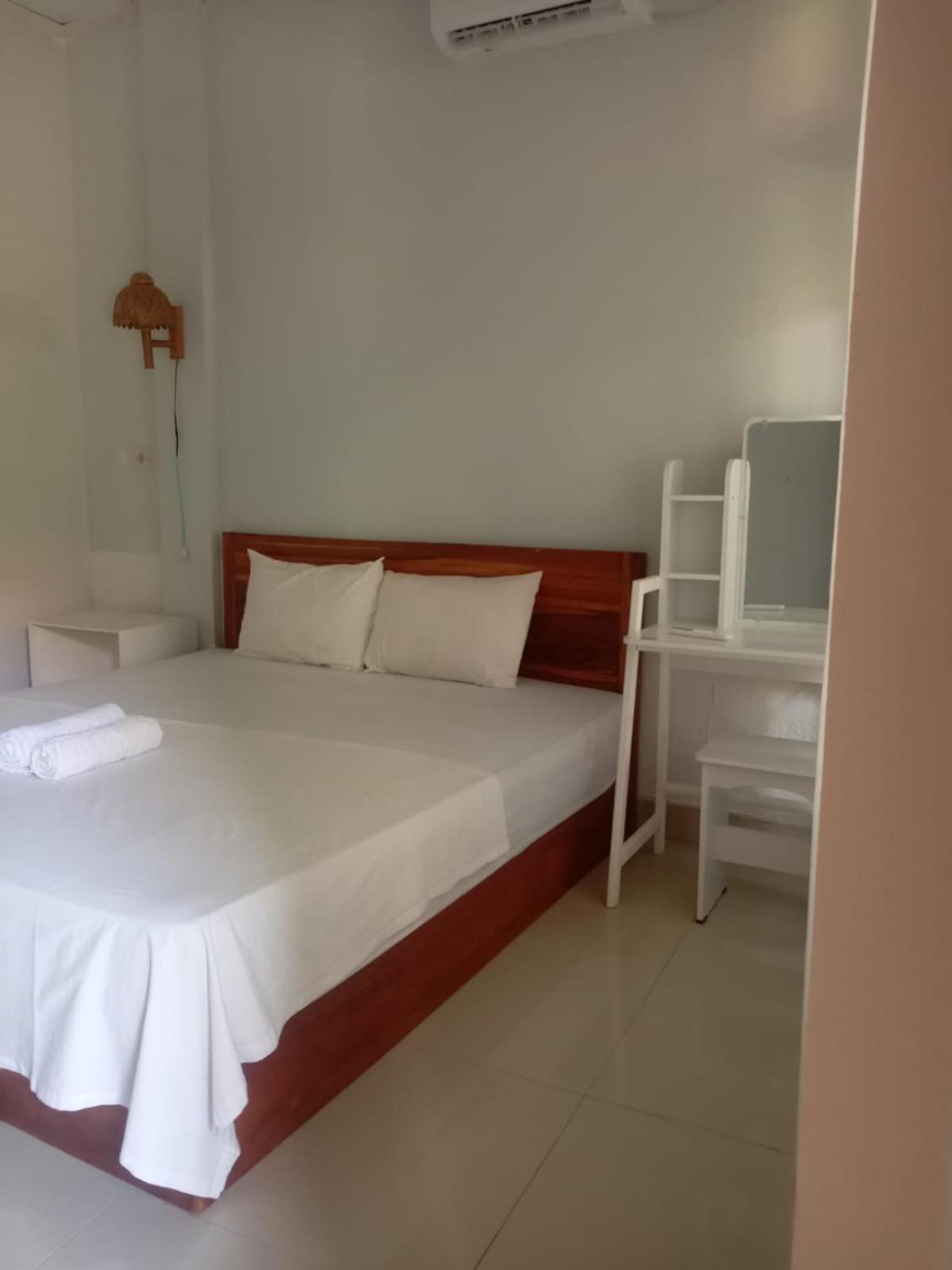 Kri Homestay Kuta  Habitación foto
